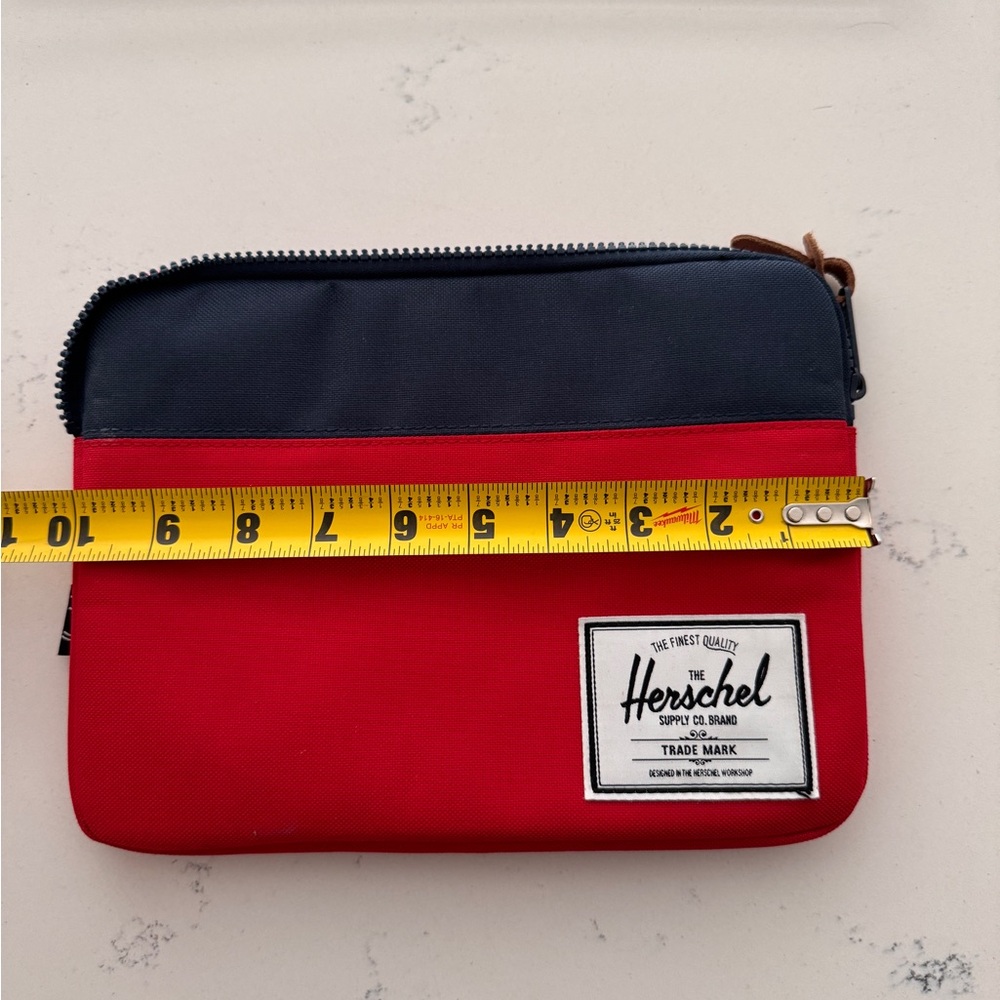 Herschel supply co. Tablet case - Picture 3 of 6